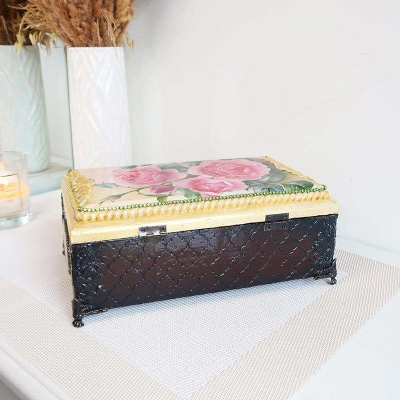 Prabangi medinė puošni elegantiška rankų darbo dėžutė daiktams, dėžutė papuošalams, dėžutė su rožėmis