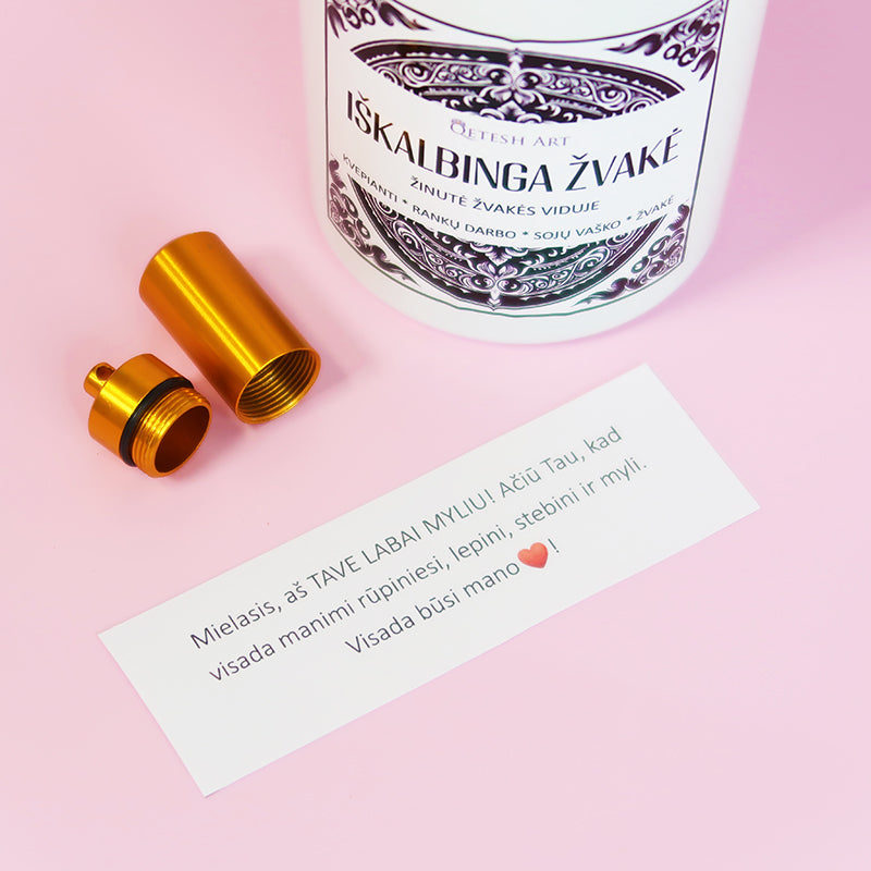 Iškalbinga žvakė su tekstu žvakė su žinute viduje, tai žvake su jūsų tekstu, žinutė žvakė viduje, romantiška dovana, dovanų idėjos gimtadieniui, dovanų idėjos merginai, dovanų idėjos vyrui, dovanos internetu pigiau, originalios dovanos dovanų idėjos, kvepianti aromaterapinė žvakė su tekstu su užrašu su žinute žvakės viduje